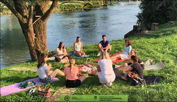 Učenje v labirintu narave: Enciklopedija travnika