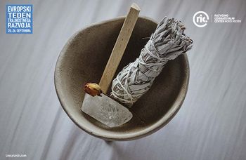 Očistimo svoj dom s kadilom in zelišči