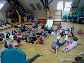 PLESNI ŠKRATKI V VRTCU VRANSKO