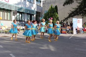 Tince na paradi učenja in Medgeneracijski center Pri Tinci