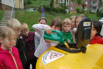 Kam z odpadnim jedilnim oljem