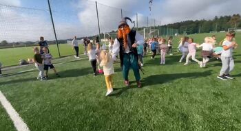 Tek s škratom Bradačem Tek s škratom Bradačem