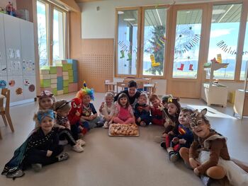 Obisk korantov in peka flancatov 