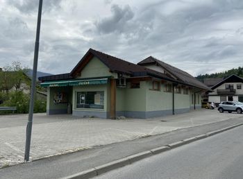 "Jurčku bomo pomagali trgovino prodati, občini pa knjižnico zgraditi …"