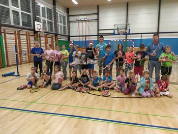 Mlade igralce tenisa iz Kluba Krmelj je obiskal Božiček