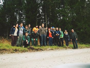 Koroški taborniki v enem jutru posadili 500 dreves