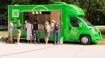 Obisk Srečomobila Loterije Slovenije v Občini Horjul