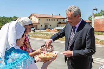 Uradno odprli novo krožišče v Opatjem selu