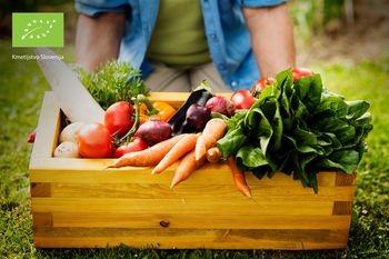 Zeleno javno naročanje živil za lokalne ponudnike živil Zeleno javno naročanje živil za lokalne ponudnike živil