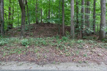 Gomila Hrebec, Preska pri Boštanju