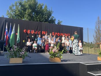 Sto let podružnične šole na Jezeru