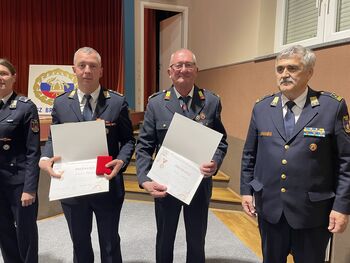 Na skupščini Gasilske Zveze Brezovica podelili odlikovanji Gasilske zveze regije Ljubljana: prejemnika postala Janko Židanek in Miran Repar