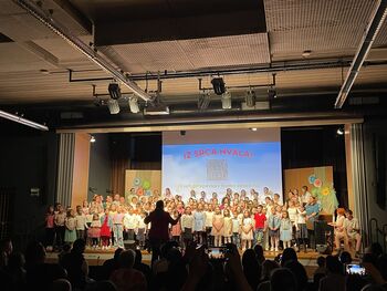 Šolarji, njihovi starši ter učitelji »Stopili skupaj« na 15. dobrodelnem dogodku Šolskega sklada OŠ Brezovica