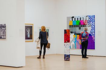 Prvo javno vodstvo po razstavah Nove pridobitve 2010–2022 in Izbrana dela iz zbirke KGLU