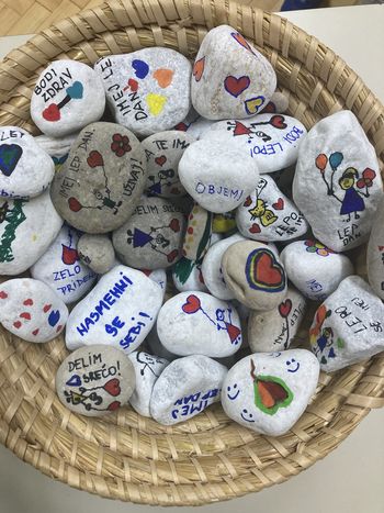 Kamenčki prijaznosti na Podružnični šoli Studenec