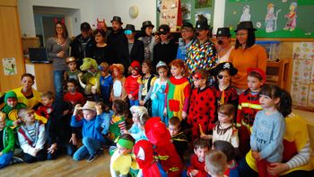 Pust v občinski hiši