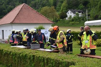 Kar 24 dogodkov na eni gasilski vaji