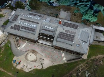 Izvedba sončnih elektrarn na objektih v lasti Občine Bled