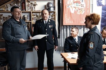 Gasilci iz Rakitne novemu vozilu naproti