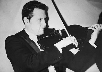 Intervju z rakiškim ustvarjalcem lesenih izdelkov