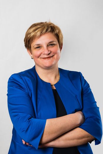 Z delovanjem pričela nova notarka