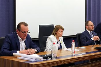 Razprava z Ministrom za infrastrukturo Jernejem Vrtovcem