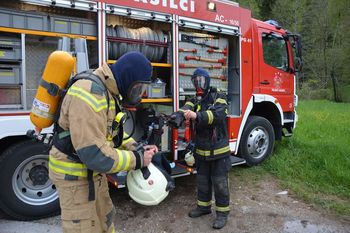 Tudi letos dodatnih 40 tisoč evrov za gasilce Tudi letos dodatnih 40 tisoč evrov za gasilce