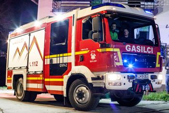 PGD Šentjošt še uradno prevzelo novo gasilsko vozilo PGD Šentjošt še uradno prevzelo novo gasilsko vozilo