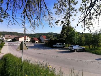 Pričenja se prenova območja avtobusnega postajališča v Polhovem Gradcu 