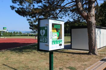 Nov avtomatski defibrilator v Občini Žalec - donacija društva AED