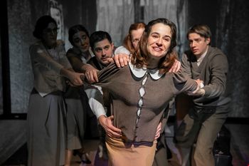 Dnevnik Ane Frank | za gledališki abonma torek in izven