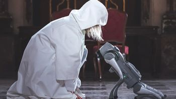 Odprtje razstave: Ostaline preteklosti – za drugačno uporabo možganov