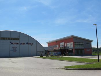 Javno zbiranje ponudb za najem Športnega parka Horjul