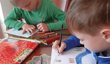 BREZPLAČNI PAKETI ŠOLSKIH POTREBŠČIN