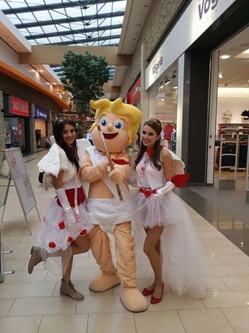 Zaljubljeni in dobrodelni