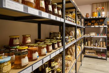 Zgodba o bučnem olju na doživljajski kmetiji Camplin