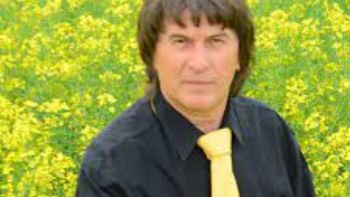 Nastop glasbenika in humorista Franca Gorze 