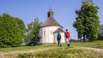 Pohod od rotunde na Vidov brejg