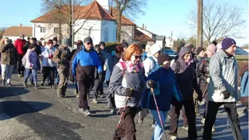 Pohod ob materinskem dnevu, poklon vsem materam