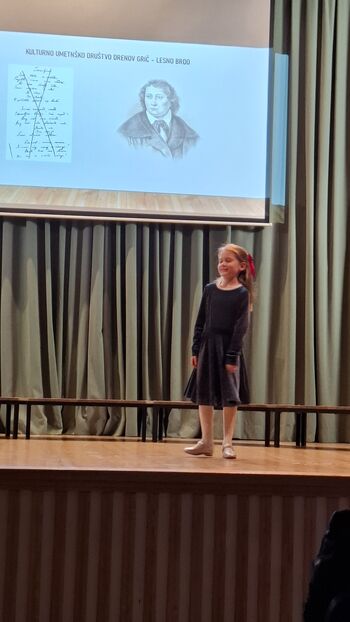 Prireditev ob slovenskem kulturnem prazniku v dvorani gasilskega doma na Drenovem Griču