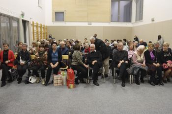 Decembra, ko so dnevi krajši, noči pa dooolge …