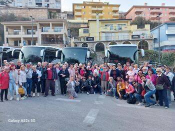 DU Ajdovščina - 155 članic in članov je praznovalo 8. marec na dveh destinacijah