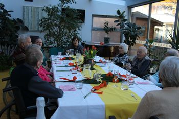 Pomladno vrvenje Pomladno vrvenje