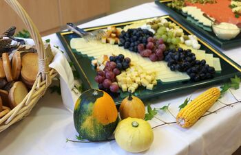 S pozornostjo do vseh... S pozornostjo do vseh...