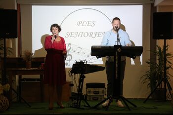 Ples seniorjev-nepozaben četrtek!