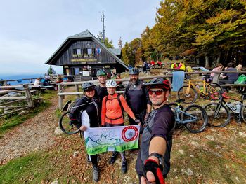 Turnokolesarski vzpon na Dobrčo