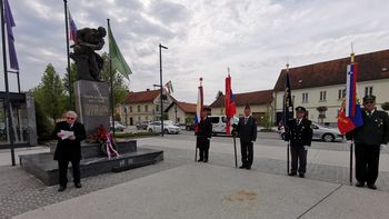 Dan upora proti okupatorju