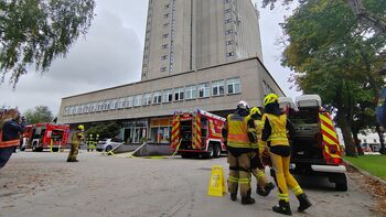Video novica: Gasilska vaja gašenja požara v Hmezadovi stolpnici