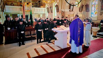 Video novica: Na Ponikvi pri Žalcu rudarji obeležili god njihove zavetnice svete Barbare Video novica: Na Ponikvi pri Žalcu rudarji obeležili god njihove zavetnice svete Barbare