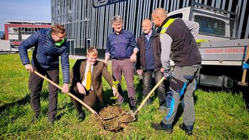 Video novica: Na zelenici pri PC Arnovski gozd posadili 71 lip